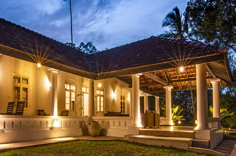 T6 Villa exterior area